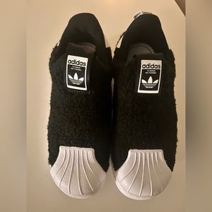 Fuzzy adidas superstar shoes size 1 NWOT
